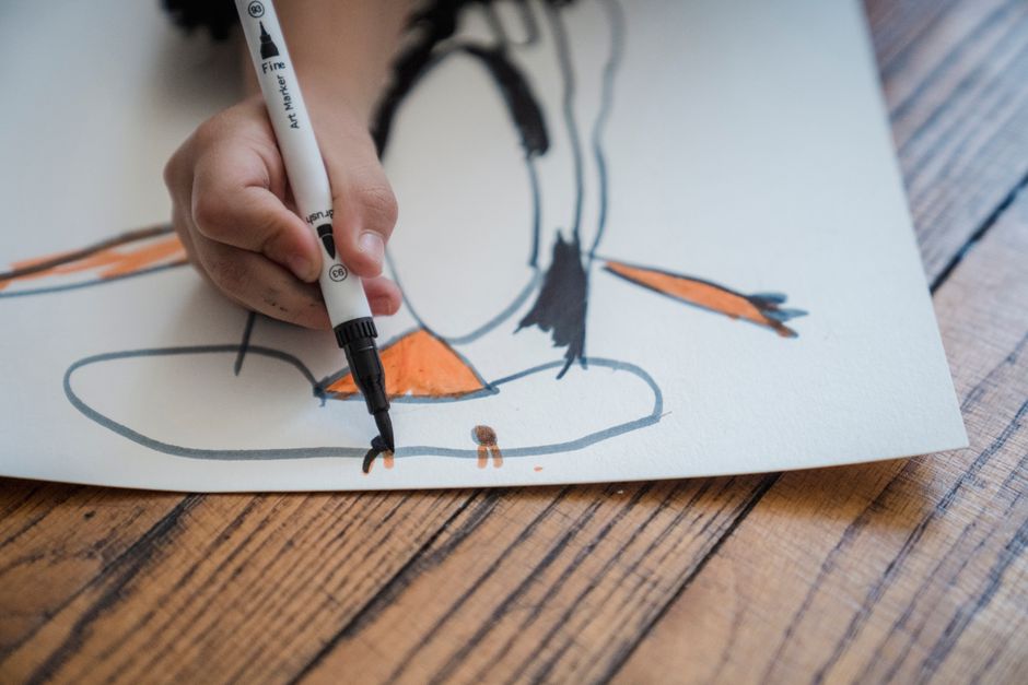 Realistisch pinguïnportret met ijzige achtergrond. Realistisch pinguïnportret met ijzige achtergrond.